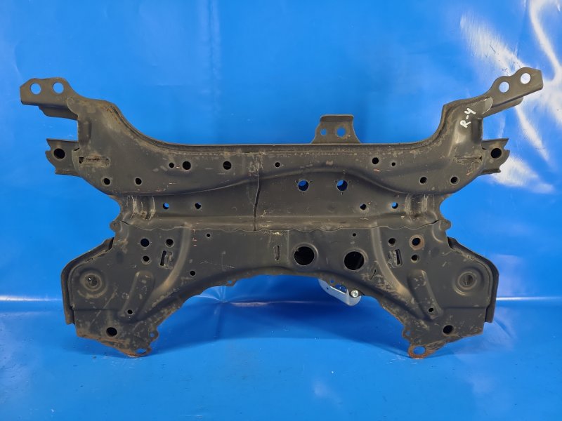 Балка передней подвески TOYOTA RAV4 05-12 5120142071 Б/У