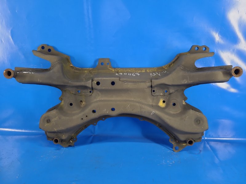 Балка передней подвески RAV4 05-12