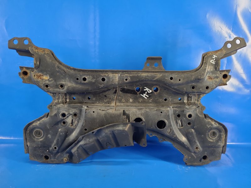 Балка передней подвески TOYOTA RAV4 05-12 5120142071 Б/У