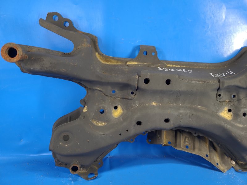 Балка передней подвески RAV4 05-12