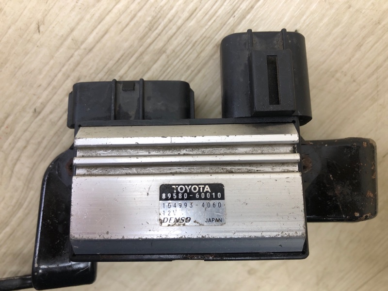 Блок управления вентилятором радиатора LEXUS GX470 02-09 89580-60010 Б/У