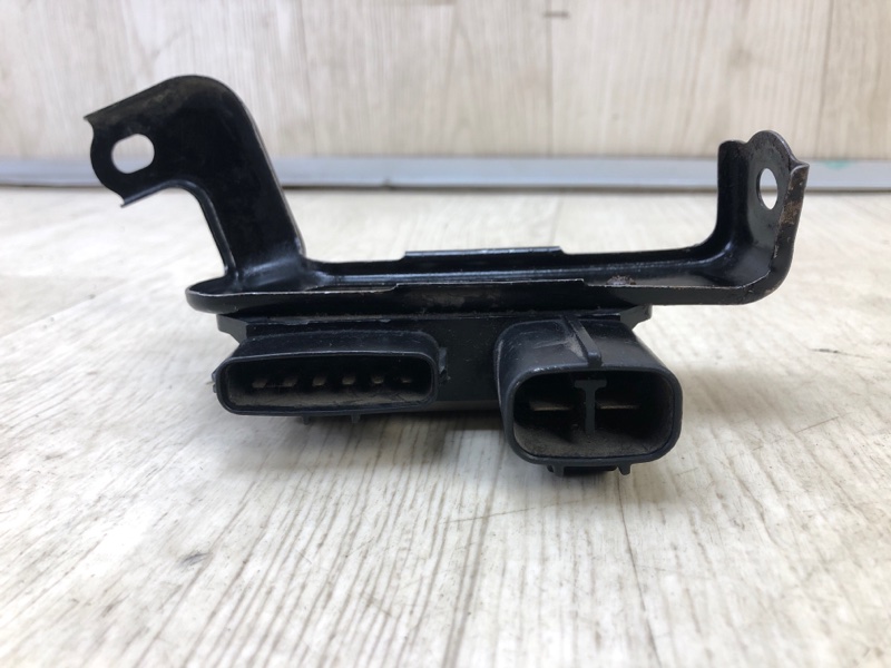 Блок управления вентилятором радиатора GX470 02-09