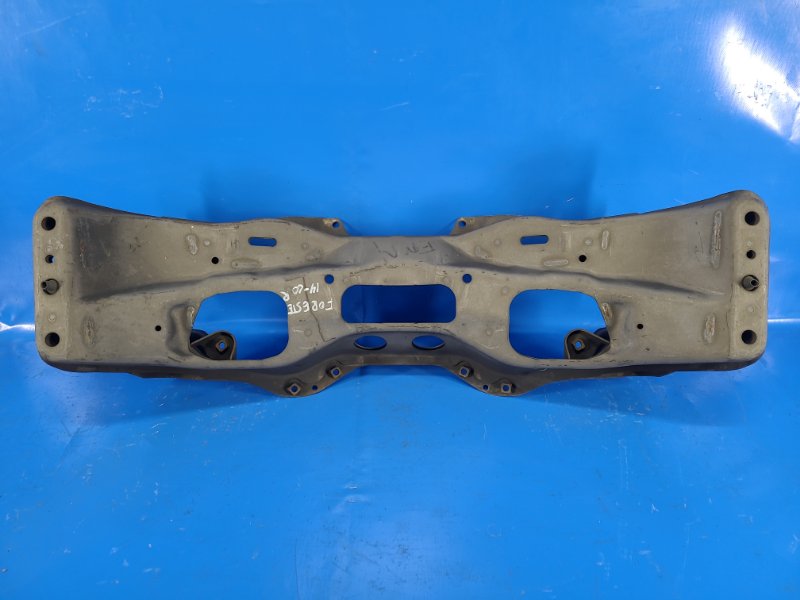 Балка передней подвески SUBARU FORESTER 12-19 20101SG000 Б/У
