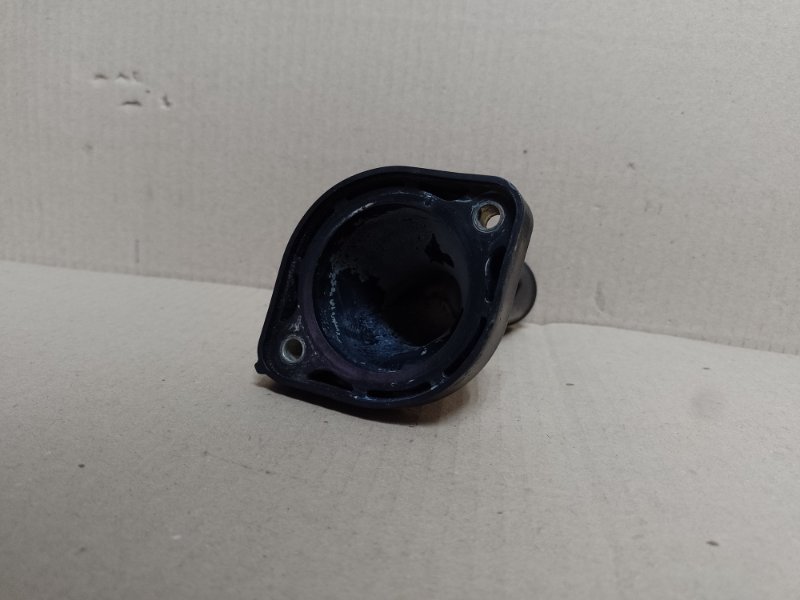 Крышка термостата CAMRY 30 02-06