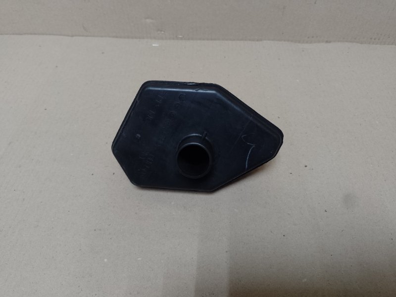 Резонатор воздушного фильтра CAMRY 30 02-06 2005 2.4 2AZFE