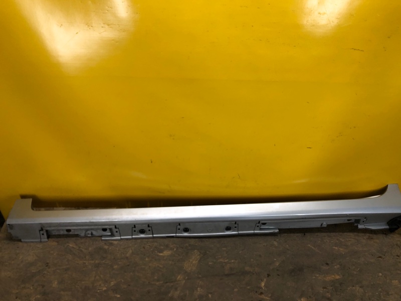 Накладка порога наружная левая TOYOTA PRIUS PLUS 11-14 75860-47020 Б/У