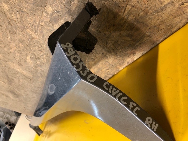 Накладка порога наружная правая CIVIC FC/FK 15-