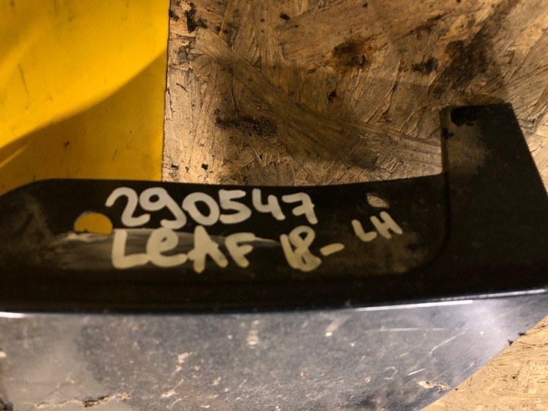 Накладка порога наружная левая LEAF 18-