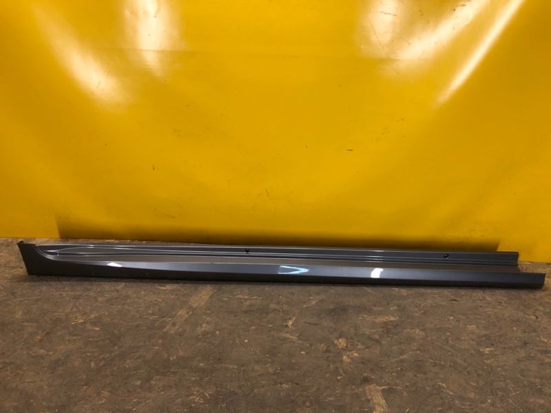 Запчасть накладка порога наружная правая TOYOTA CAMRY 70 17- 75850-33130 Б/У Накладка порога наружная правая TOYOTA CAMRY 70 17- 75850-33130 Б/У