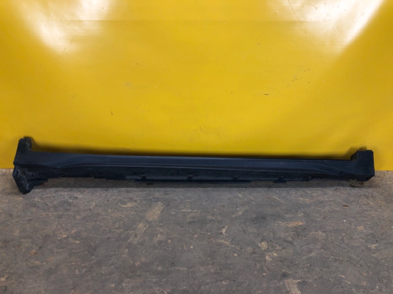 Накладка порога наружная правая NISSAN X-TRAIL/ROGUE T32 13-20 76850-6FR0A Б/У