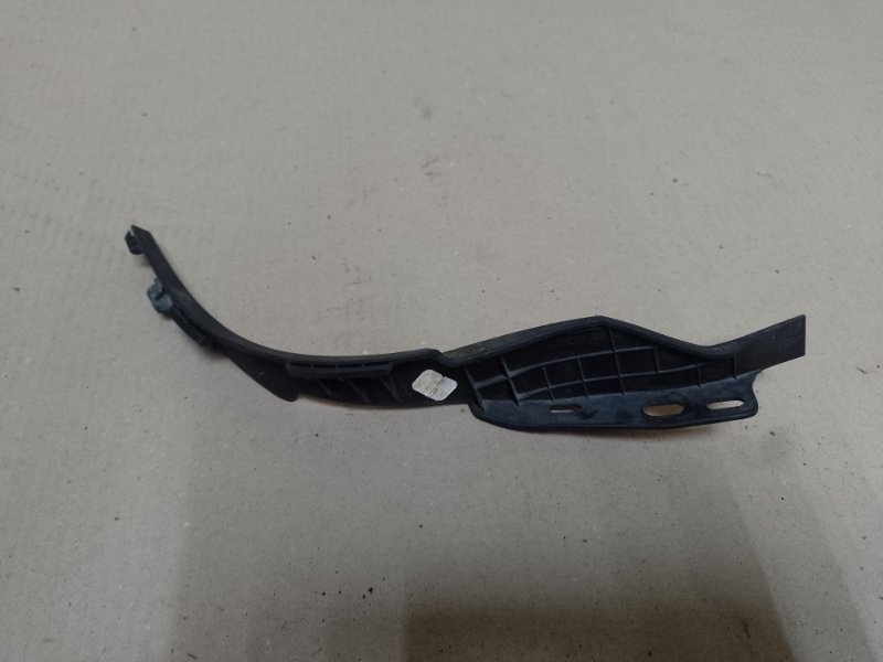 Пластик под лобовое стекло / Жабо правый RDX 19- 2021 2.0