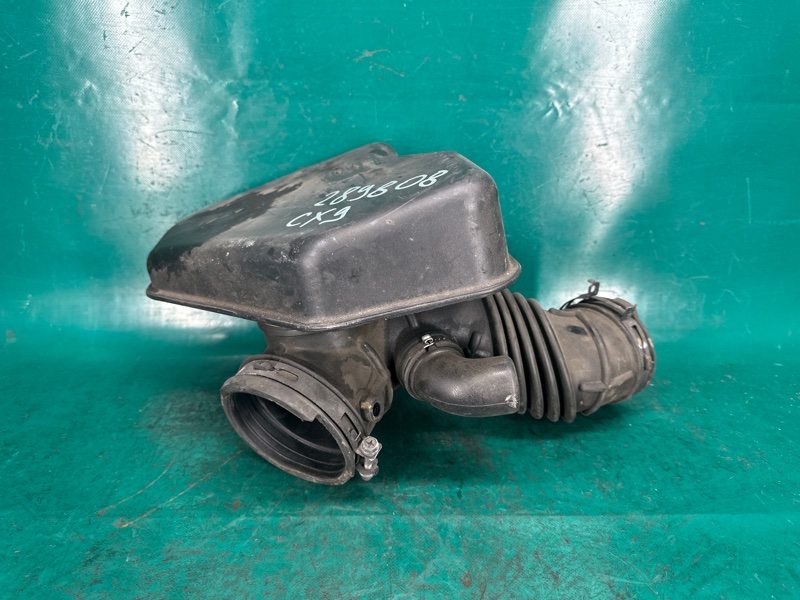Патрубок воздушного фильтра MAZDA CX-9 06-16 2007 3.7 CY01-13-220A Б/У