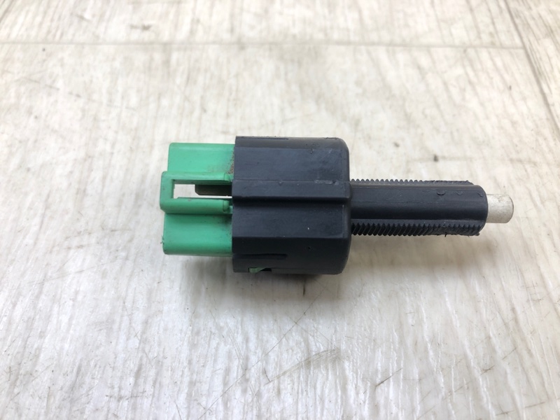 Датчик положения педали тормоза OUTLANDER XL 05-13