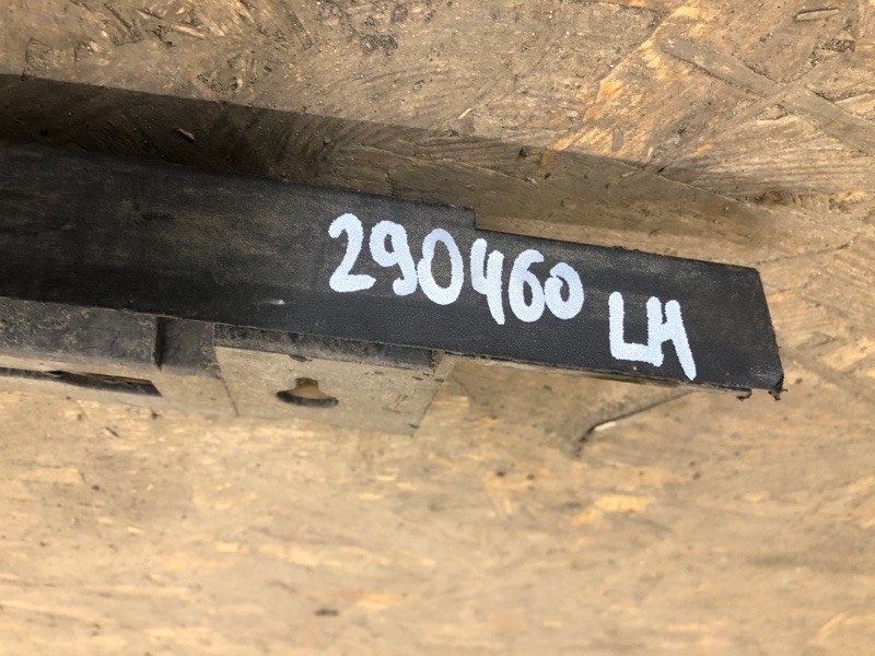 Накладка порога наружная левая CX-7 06-12