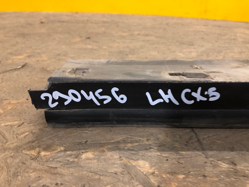 Накладка порога наружная левая CX-5 (KE) 11-17