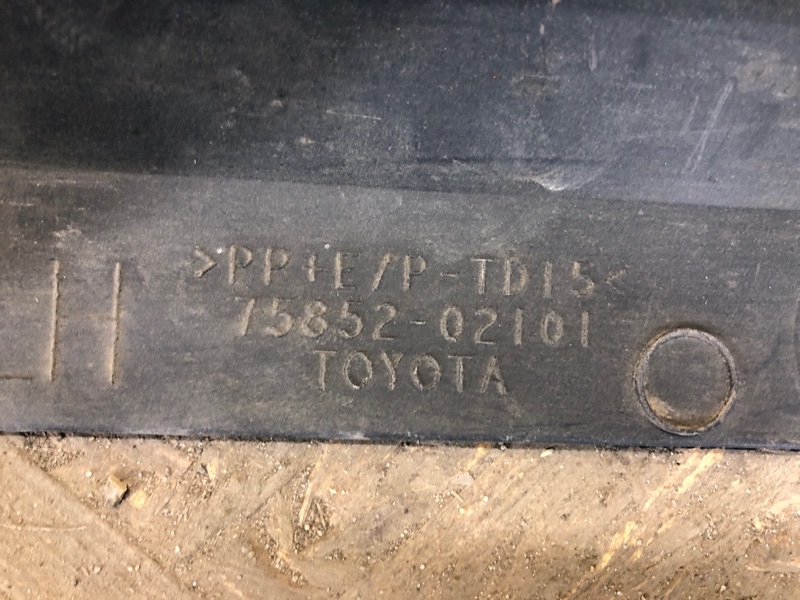 Накладка порога наружная левая COROLLA 150 06-13