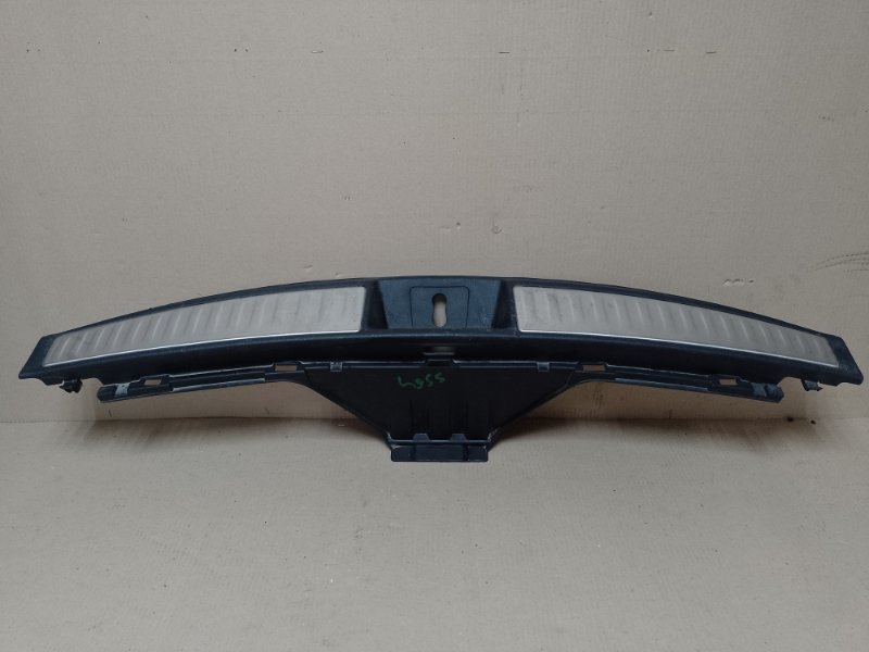 Накладка на порог багажника ACURA RDX 19- 2021 2.0 84640-TJB-A10ZA Б/У