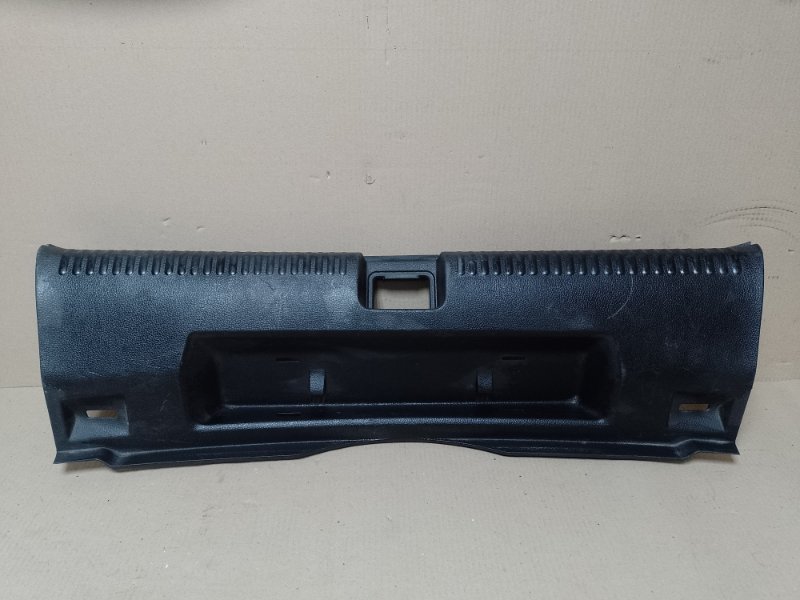 Накладка панели багажника внутренняя VOLKSWAGEN JETTA USA 10-17 2011 2.5 5C6 863 459 Б/У