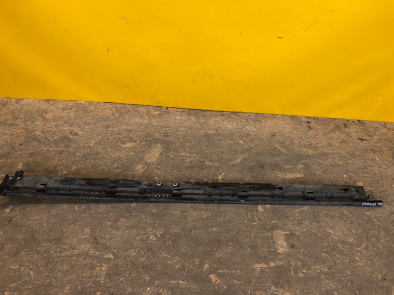 Накладка порога наружная правая MAZDA CX-7 06-12 EG2151P40 Б/У