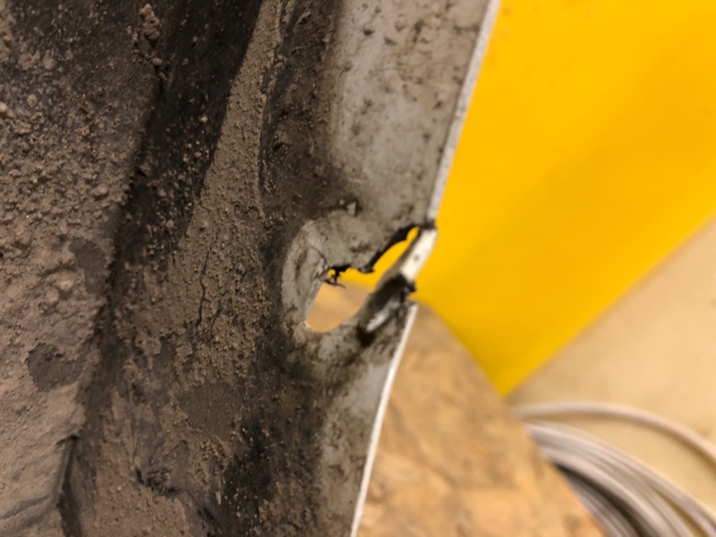 Накладка порога наружная правая LEAF 18-