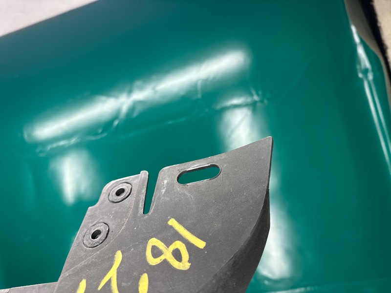 Панель передняя CX-9 06-16 2007 3.7