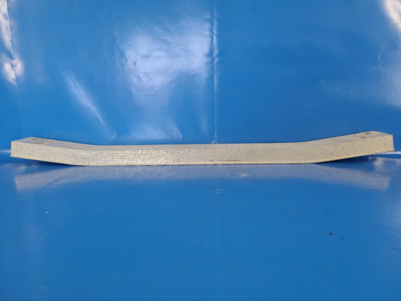 Усилитель заднего бампера CT200 11-17