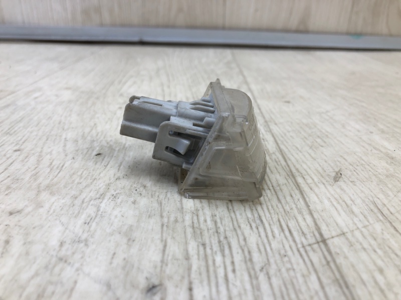 Подсветка номера CX-9 06-16 Подсветка номера CX-9 06-16