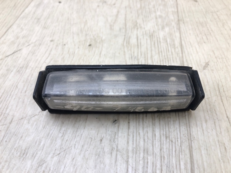 Подсветка номера TOYOTA CAMRY 40 06-11 81270-AA020 Б/У