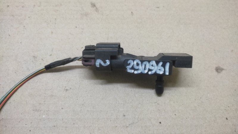 Датчик давления топлива CHEVROLET VOLT 10-15 13574913 Б/У