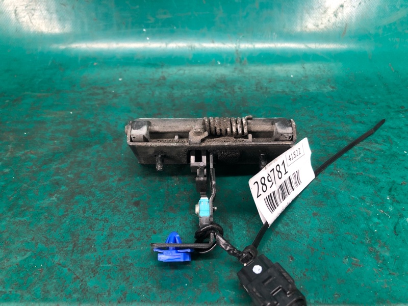 Ручка двери багажника MAZDA CX-9 06-16 3.7