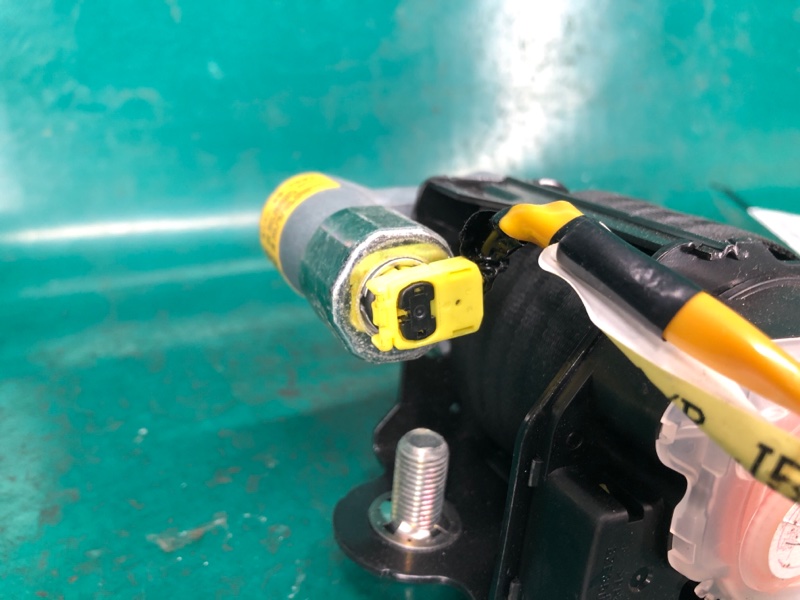 Ремень безопасности передний правый CX-9 06-16 2007 3.7