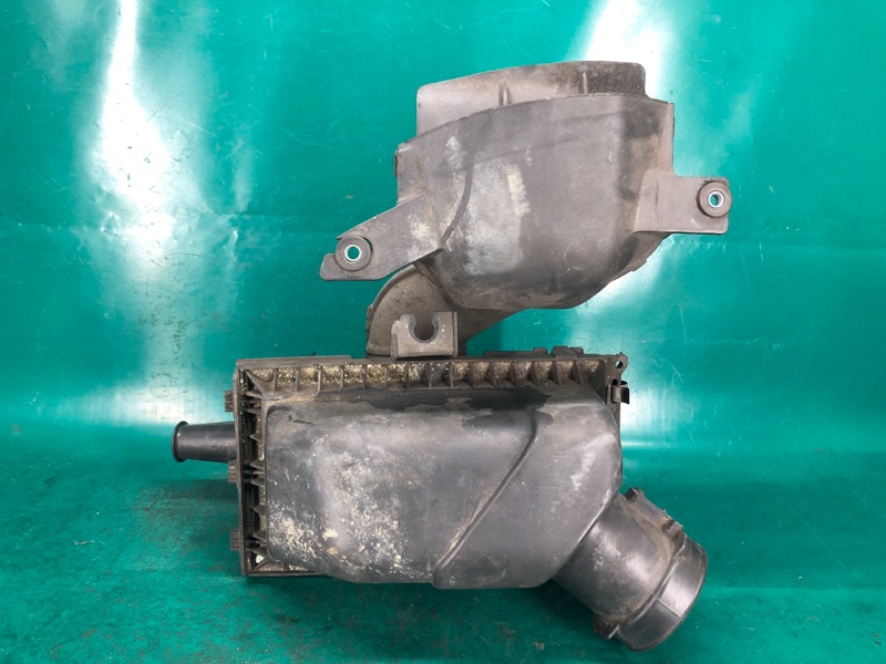 Корпус воздушного фильтра MAZDA CX-9 06-16 3.7