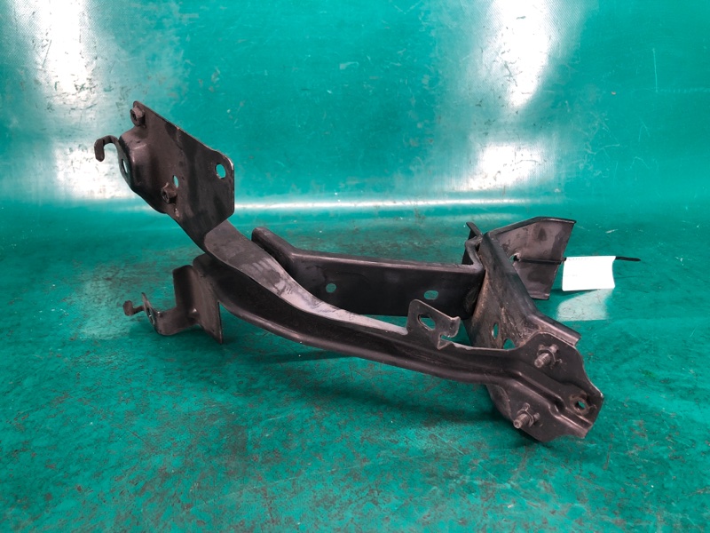 Кронштейн замка капота MAZDA CX-9 06-16 3.7