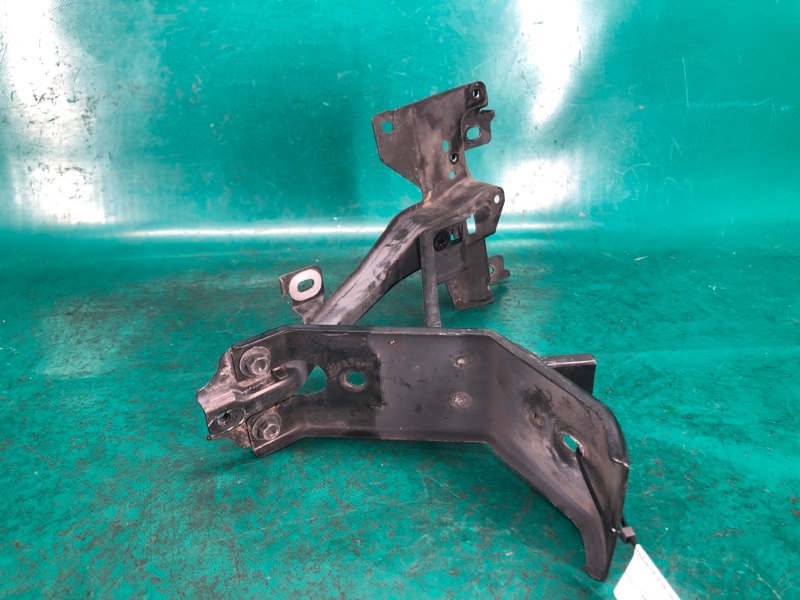 Кронштейн замка капота CX-9 06-16 2007 3.7