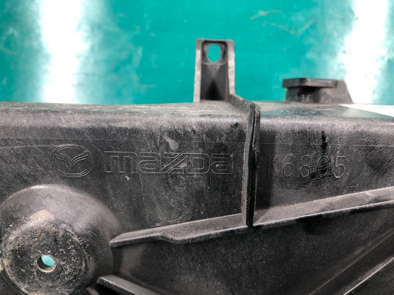 Полка аккумулятора CX-9 06-16 2007 3.7