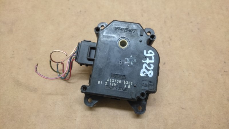 Моторчик заслонки печки ES300 96-01 2000 3.0 1MZFE