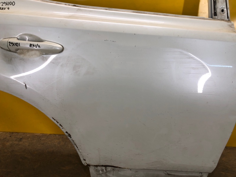 Дверь задняя правая RAV4 13-19