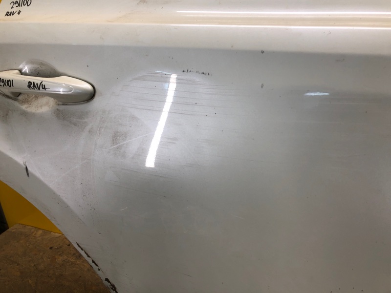 Дверь задняя правая RAV4 13-19