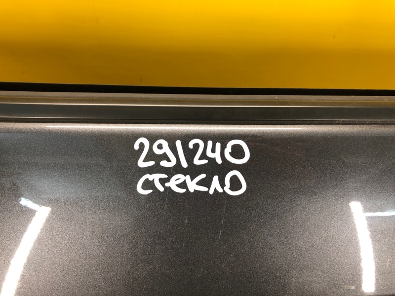 Запчасть стекло двери переднее левое TOYOTA RAV4 18- 68102-42270 Б/У Стекло двери переднее левое TOYOTA RAV4 18- 68102-42270 Б/У