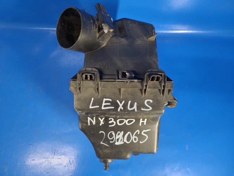 Корпус воздушного фильтра LEXUS NX 14-21 1770136250 Б/У