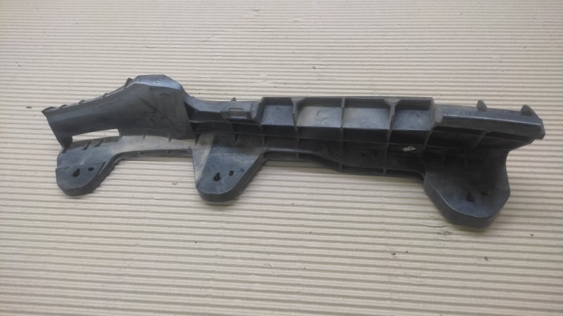 Кронштейн переднего бампера передний правый GS350 GS300 05-11 2008 Седан 3.5 2GR-FSE Кронштейн переднего бампера передний правый GS350 GS300 05-11 2008 Седан 3.5 2GR-FSE