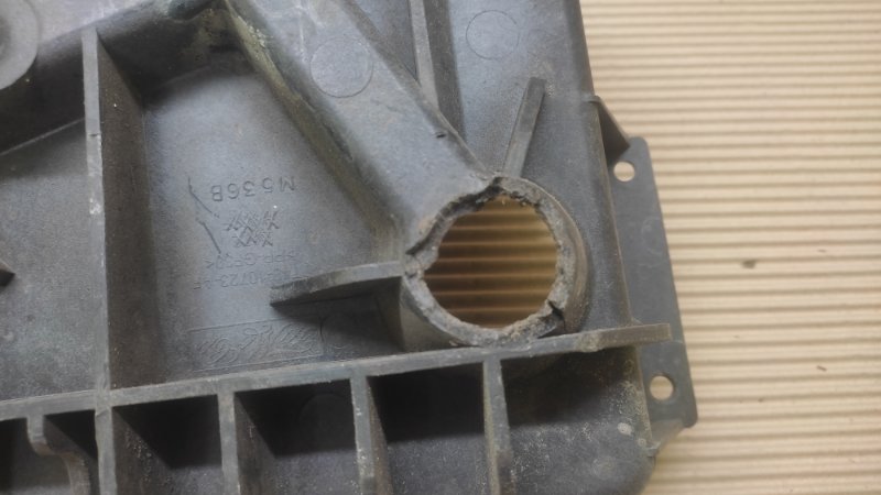 Полка аккумулятора FORD EDGE 06-14