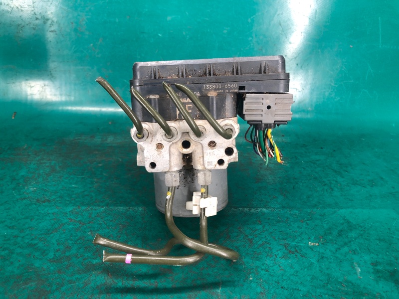 Блок ABS M25/M37/M56/Q70/M35H 10-16 2010 Седан 3.7 VQ37VHR