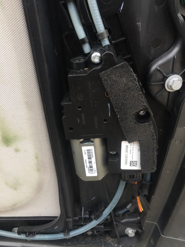 Крыша QX30 16-20 2016 Внедорожник 2.0 20PET