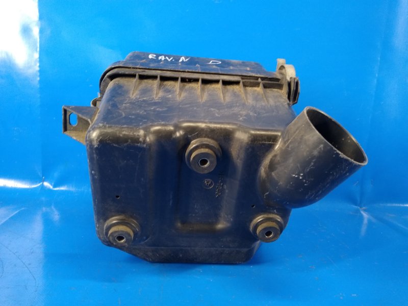 Корпус воздушного фильтра TOYOTA RAV4 13-19