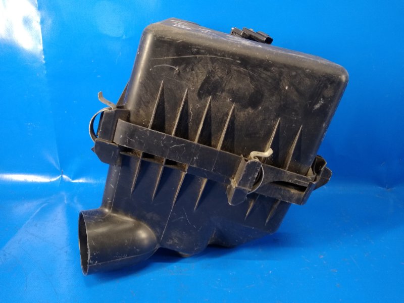 Корпус воздушного фильтра RAV4 13-19