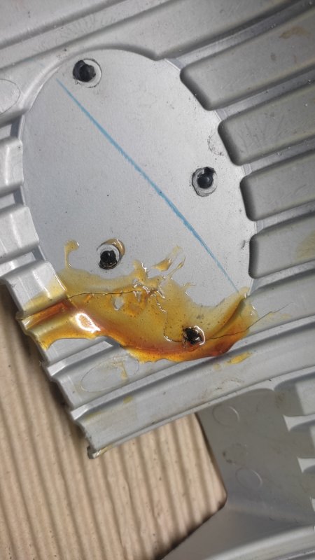 Накладка двигателя декоративная AURIS 13-18