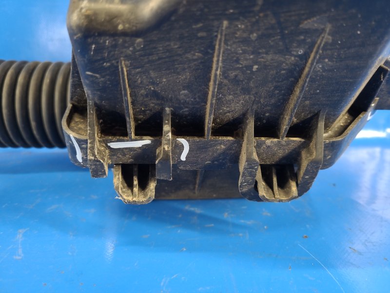 Корпус воздушного фильтра VITARA 15- Корпус воздушного фильтра VITARA 15-