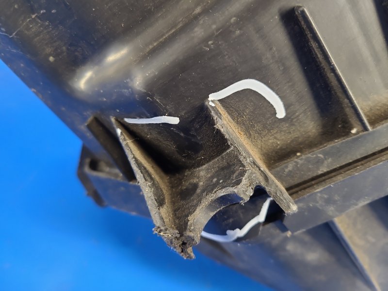 Корпус воздушного фильтра VITARA 15- Корпус воздушного фильтра VITARA 15-