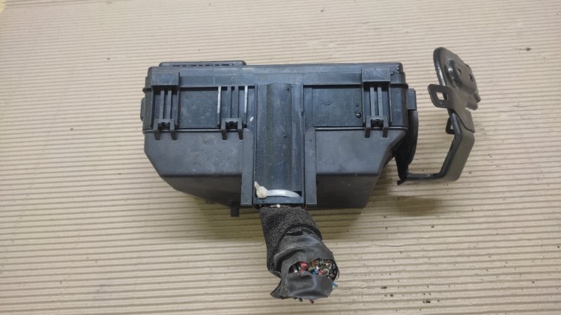 Блок предохранителей моторный отсек ACURA TLX 14-17